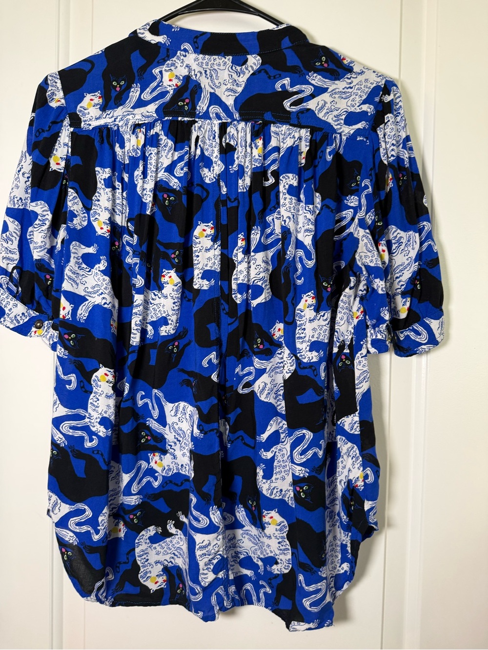 The Art of Anthropologie Blue & Black Cat-Print Button Front Blouse Size Small - Picture 2 of 5